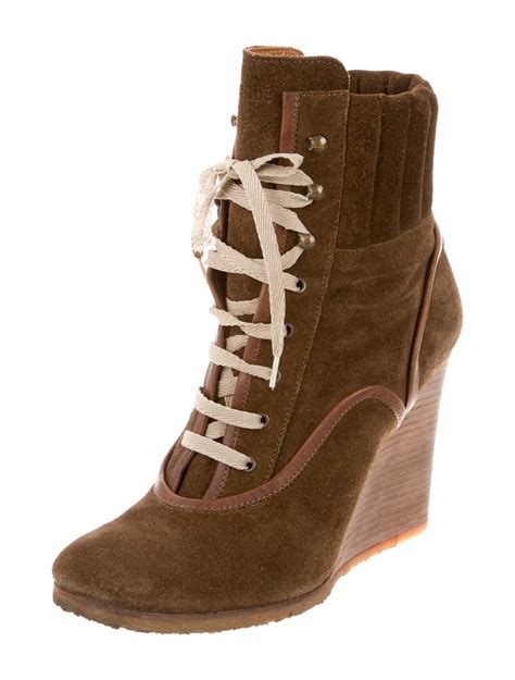 chloe wedge boots working person